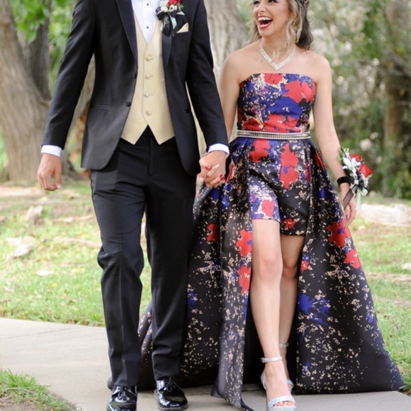 PROM Dress - Picture 2 of 2